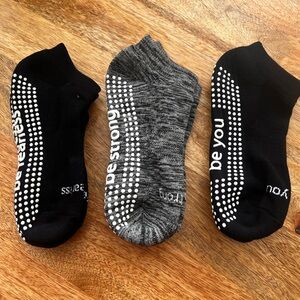 Sticky Be Socks - 3 pair- NEW